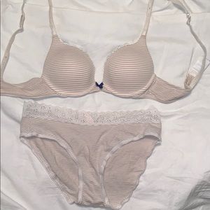 Victoria’s Secret Matching Bra & Panty Set